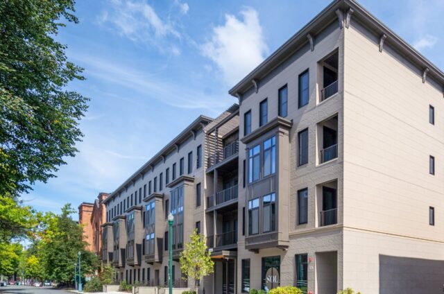 Sol Apartments